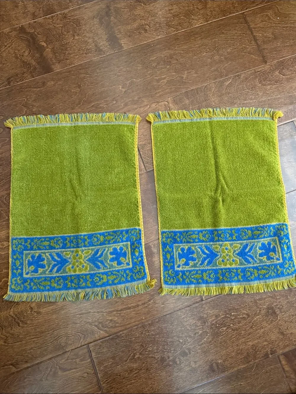 Vintage 70s Stevens Utica Fine Arts Collection Blue Green Boho Hand Face Towels